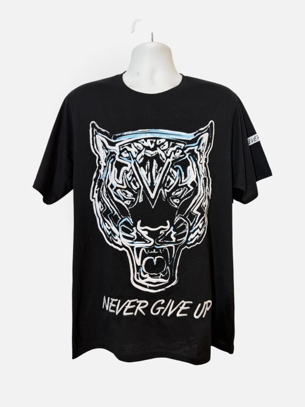 CR24 Chrome Edge Tiger Never Give Up T-Shirt Size 2XL